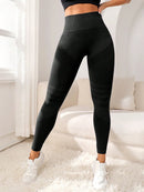 calça esportiva com linhas de alto relevo